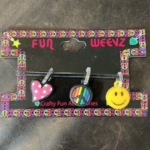 Fun Weevz charms for crafty fun accessories. A heart, rainbow peace sign & smile